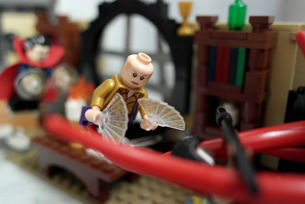 LEGO Doctor Strange und sein Sanctum Sanctorum